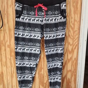 Cuddl Duds Black and White Patterned Pants
